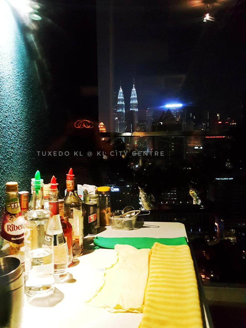 Hotel Tuxedo Kl No.1 Rooftop Pool W Skyscraper Views Kuala Lumpur Exterior foto
